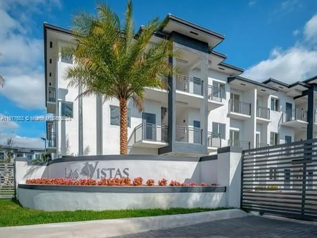 7945 W 2nd Court Hialeah FL 33014
