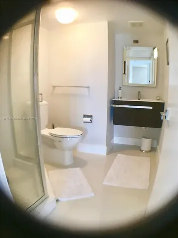 2555 Collins Avenue Miami Beach FL 33140