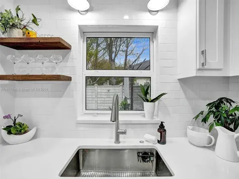 2232 NW 2nd Avenue Wilton Manors FL 33311