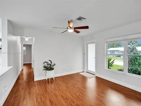 2232 NW 2nd Avenue Wilton Manors FL 33311