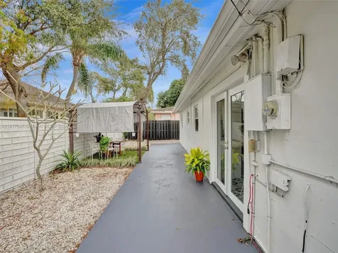 2232 NW 2nd Avenue Wilton Manors FL 33311