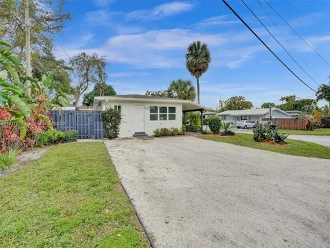 2232 NW 2nd Avenue Wilton Manors FL 33311