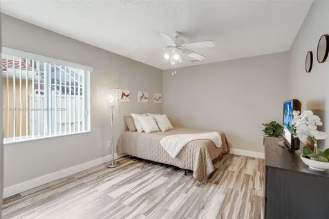 333 SW 187th Terrace Pembroke Pines FL 33029