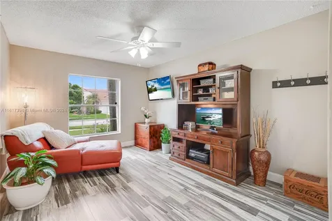 333 SW 187th Terrace Pembroke Pines FL 33029