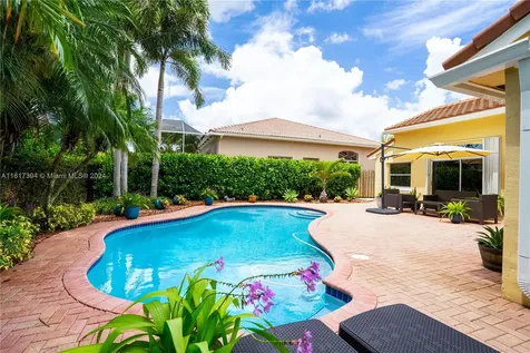 333 SW 187th Terrace Pembroke Pines FL 33029