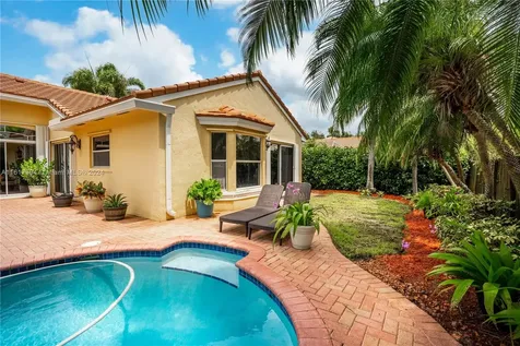 333 SW 187th Terrace Pembroke Pines FL 33029