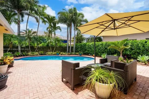 333 SW 187th Terrace Pembroke Pines FL 33029