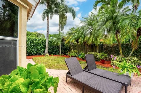 333 SW 187th Terrace Pembroke Pines FL 33029