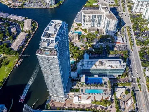 Hollywood FL 33019