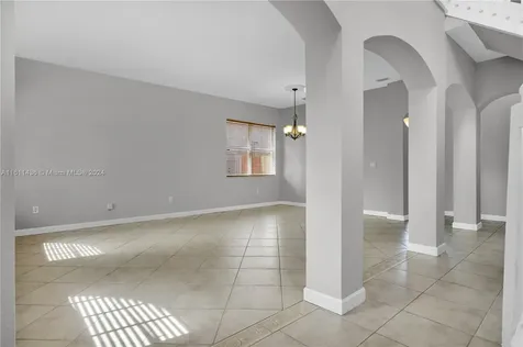 2123 NE 40th Road Homestead FL 33033