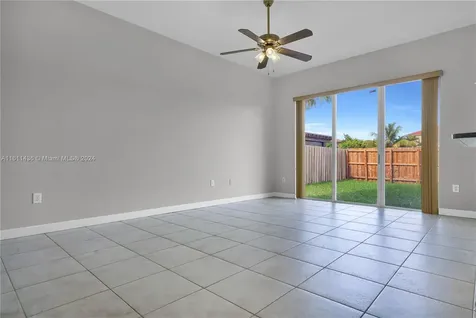 2123 NE 40th Road Homestead FL 33033