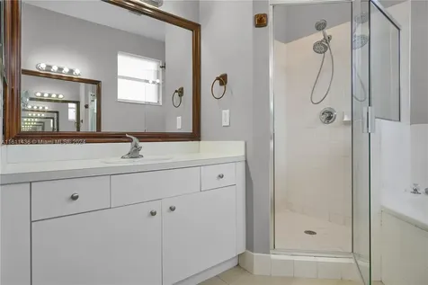 2123 NE 40th Road Homestead FL 33033