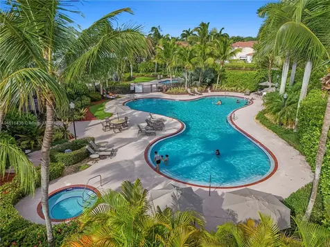 2123 NE 40th Road Homestead FL 33033