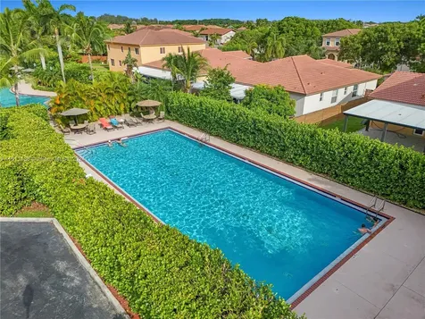 2123 NE 40th Road Homestead FL 33033