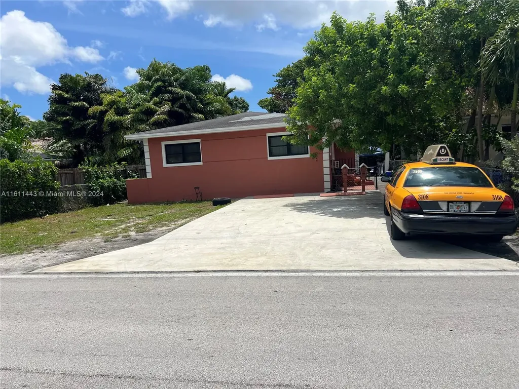 10767 NE 2nd Avenue Miami FL 33161