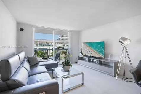 6039 Collins Avenue Miami Beach FL 33140