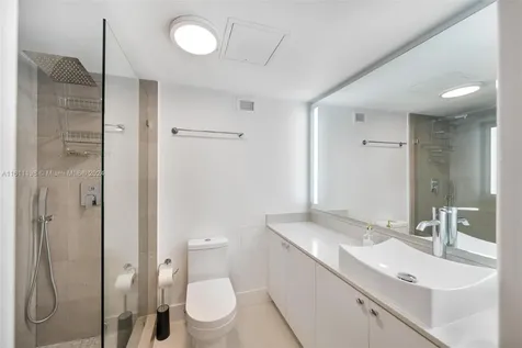 6039 Collins Avenue Miami Beach FL 33140