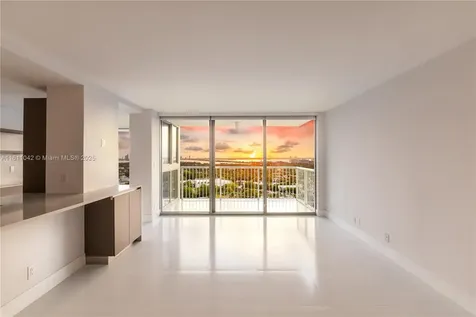 2655 Collins Avenue Miami Beach FL 33140