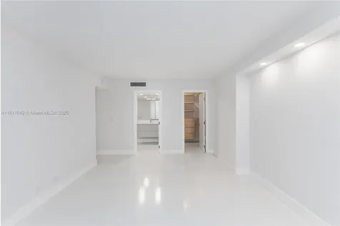 2655 Collins Avenue Miami Beach FL 33140