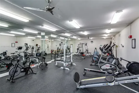 2655 Collins Avenue Miami Beach FL 33140