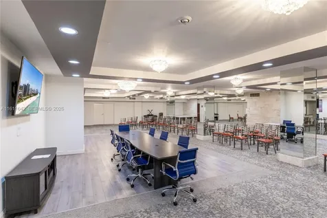 2655 Collins Avenue Miami Beach FL 33140