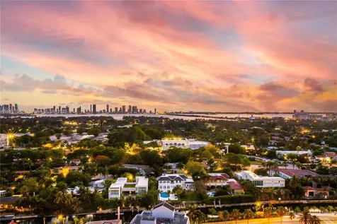 2655 Collins Avenue Miami Beach FL 33140