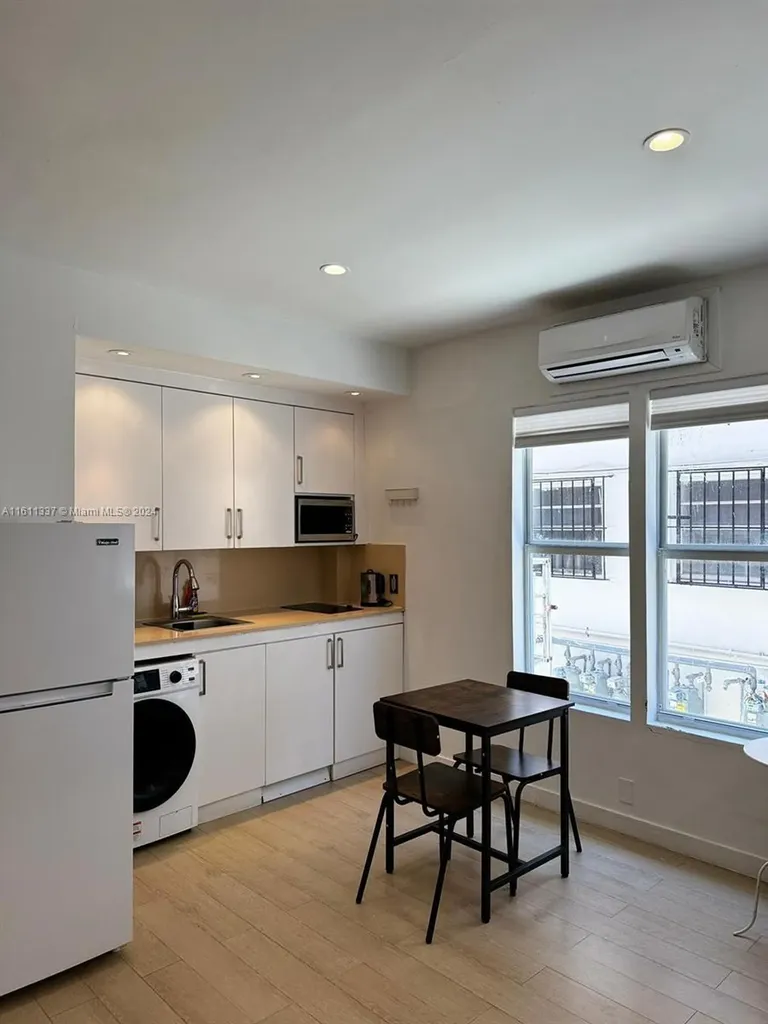 642 Michigan Avenue Miami Beach FL 33139