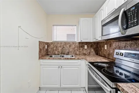 700 SE 9th Court Hialeah FL 33010