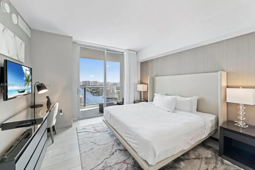 4010 S Ocean Drive Hollywood FL 33019