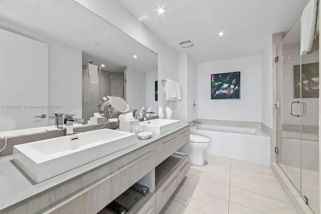 4010 S Ocean Drive Hollywood FL 33019