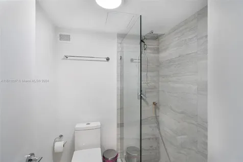6039 Collins Avenue Miami Beach FL 33140