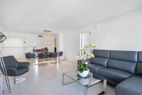 6039 Collins Avenue Miami Beach FL 33140