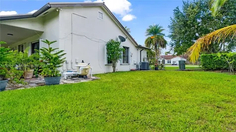 1511 NW 17th Street Homestead FL 33030