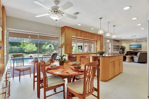 1442 NW 100th Drive Coral Springs FL 33071
