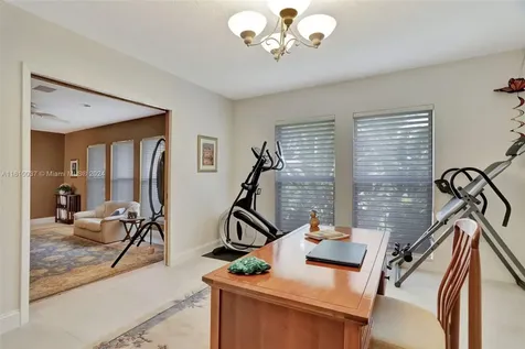 1442 NW 100th Drive Coral Springs FL 33071