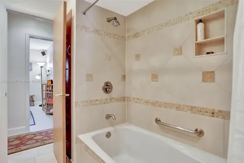 1442 NW 100th Drive Coral Springs FL 33071