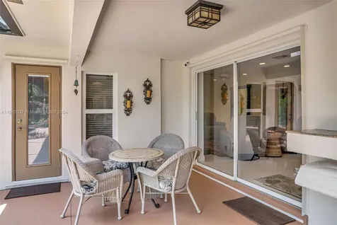 1442 NW 100th Drive Coral Springs FL 33071