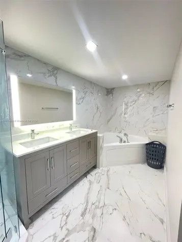 16699 Collins Avenue Sunny Isles Beach FL 33160