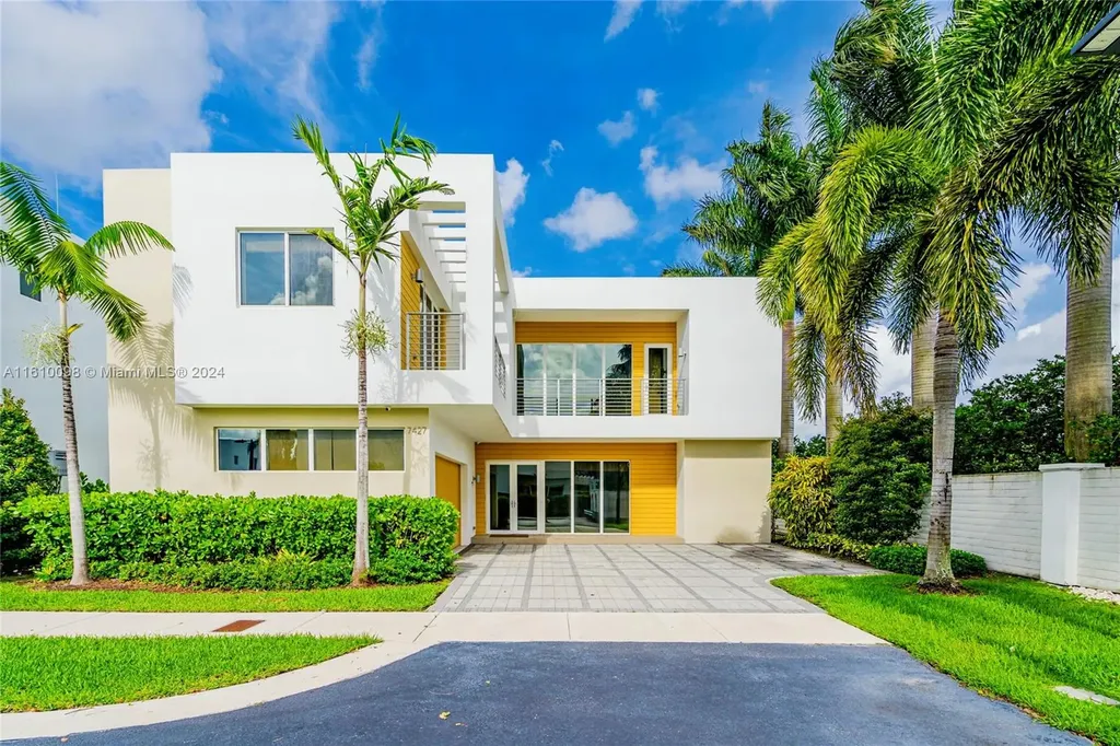 7427 NW 99th Avenue Doral FL 33178