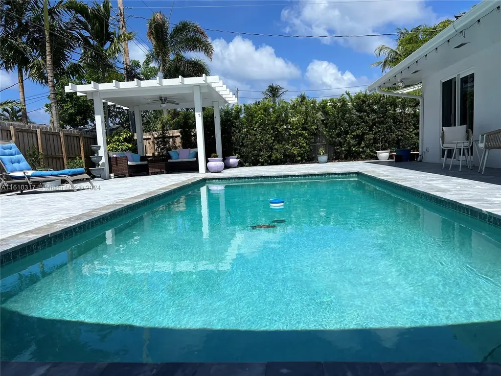 301 SE 8th Street Pompano Beach FL 33060