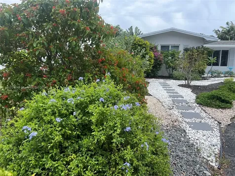 301 SE 8th Street Pompano Beach FL 33060