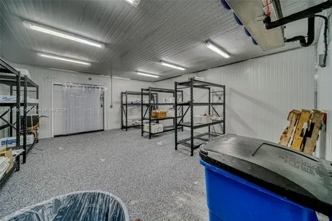 Top Of The Line Fish & Seafood Market With Distribution In Miami Miami FL 33186
