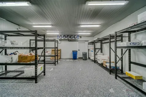 Top Of The Line Fish & Seafood Market With Distribution In Miami Miami FL 33186