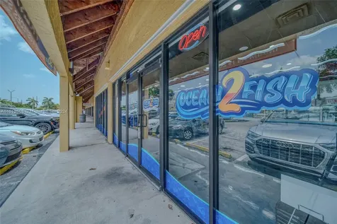 Top Of The Line Fish & Seafood Market With Distribution In Miami Miami FL 33186