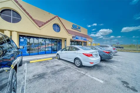 Top Of The Line Fish & Seafood Market With Distribution In Miami Miami FL 33186