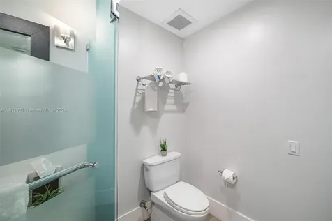 5300 NW 87th Avenue Doral FL 33178