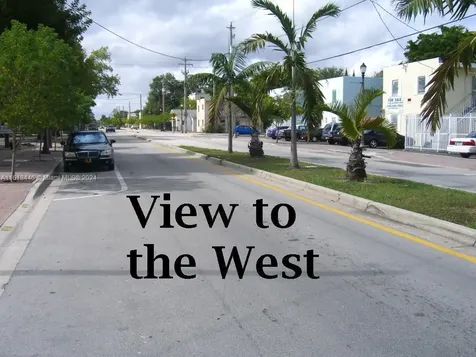 3340 Grand Avenue Miami FL 33133