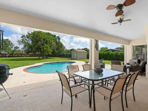 15881 SW 254th Street Homestead FL 33031