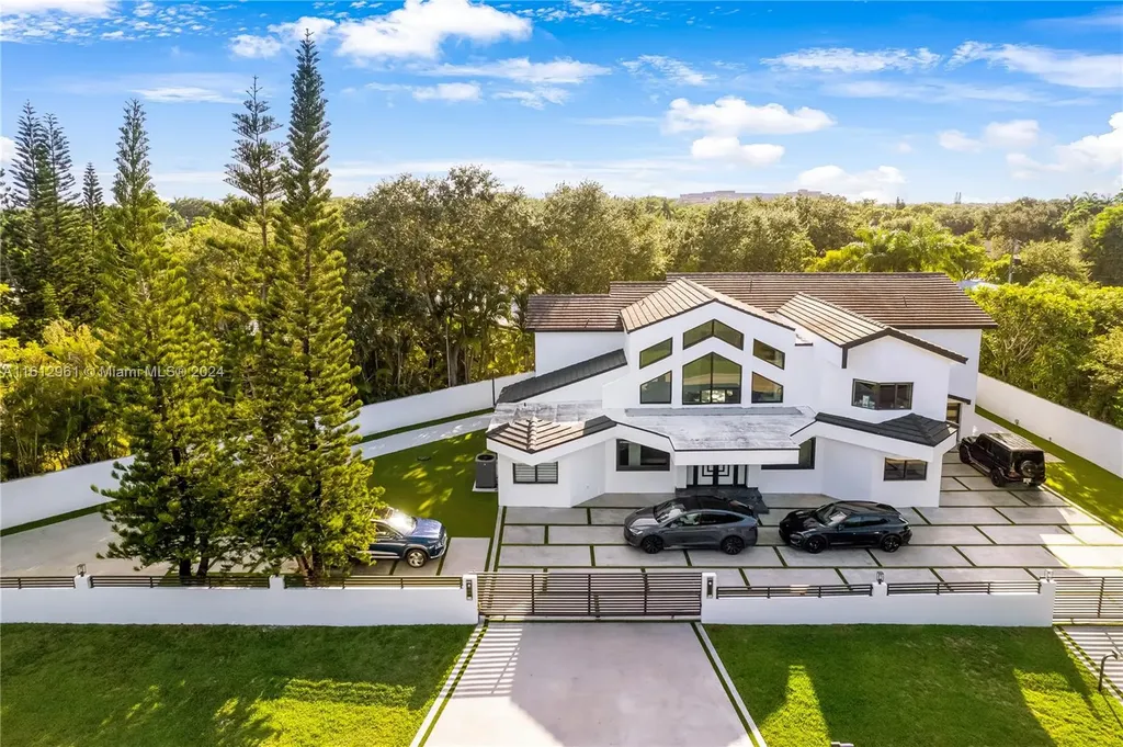 9190 SW 82nd Avenue Miami FL 33156