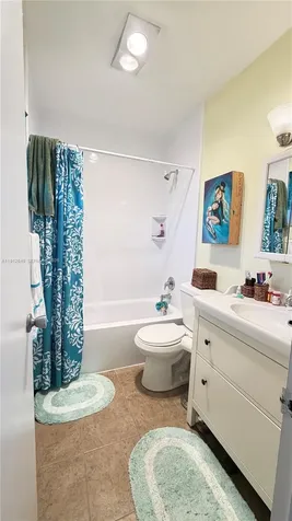 5300 Washington Street Hollywood FL 33021